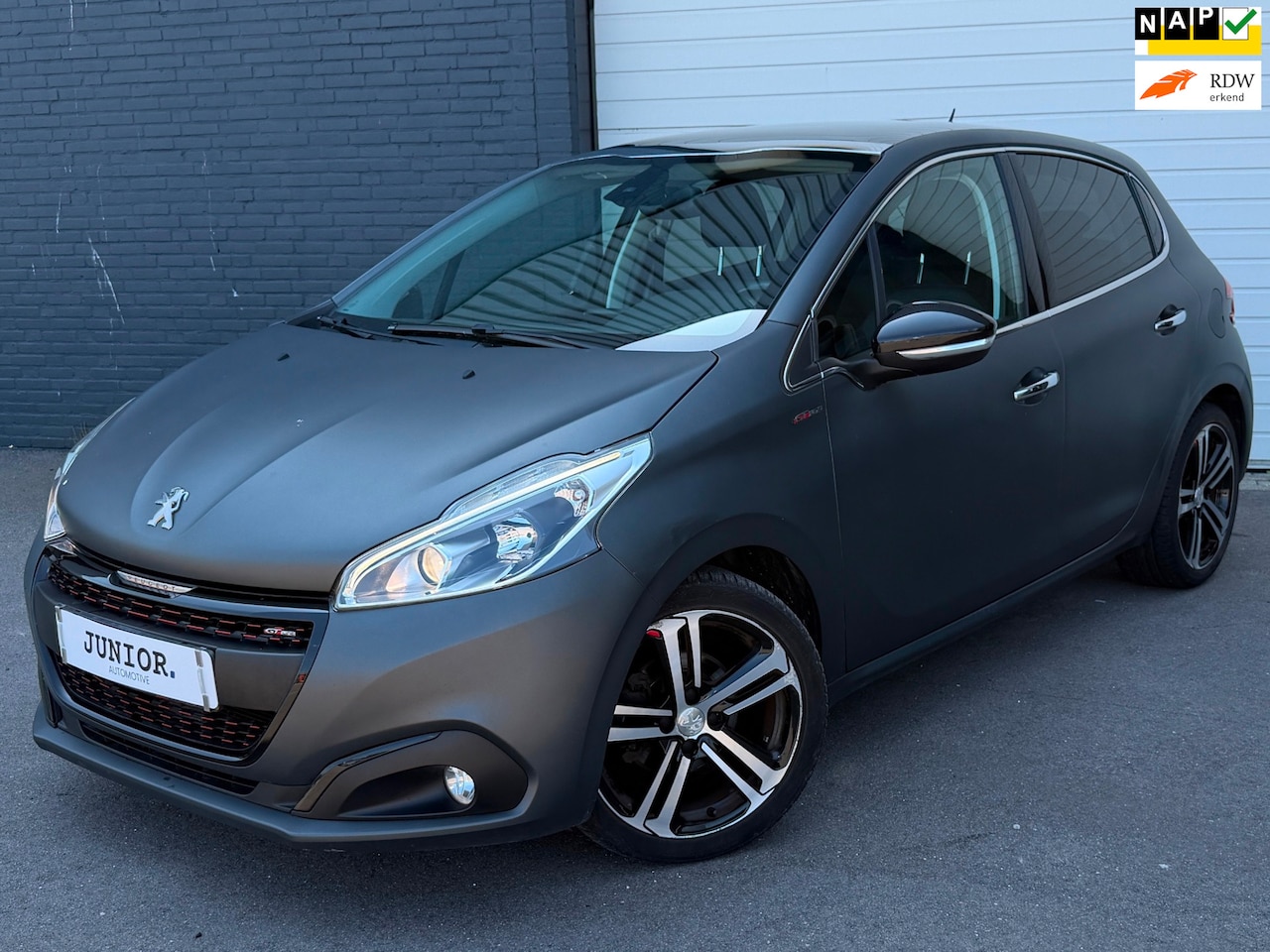 Peugeot 208 - 1.2 PureTech GT-line PANO/LEDER/CARPLAY/CAMERA/CRUISE/CLIMA - AutoWereld.nl