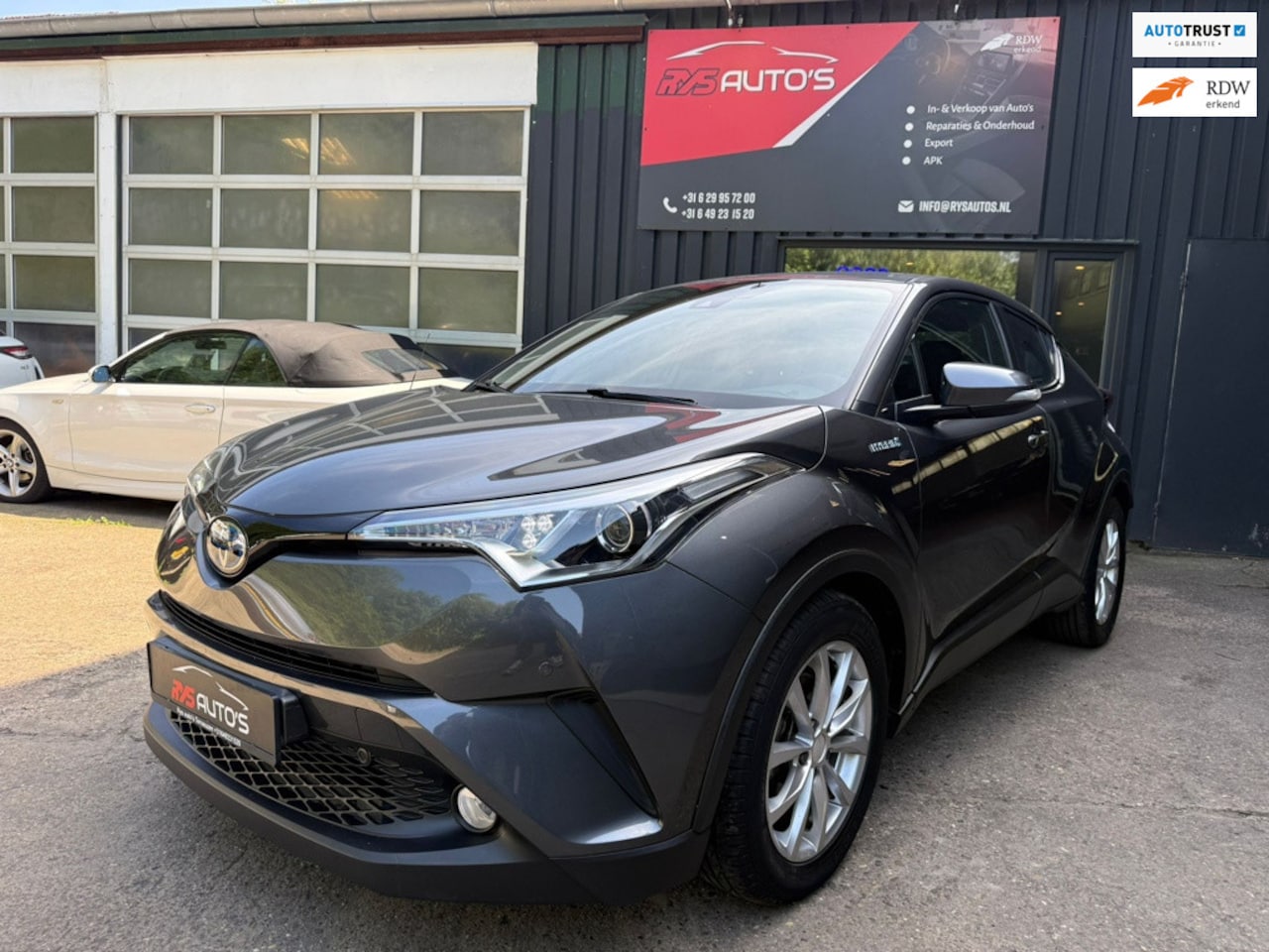 Toyota C-HR - 1.8 Hybrid Navi/Carplay/Camera/Automaat - AutoWereld.nl