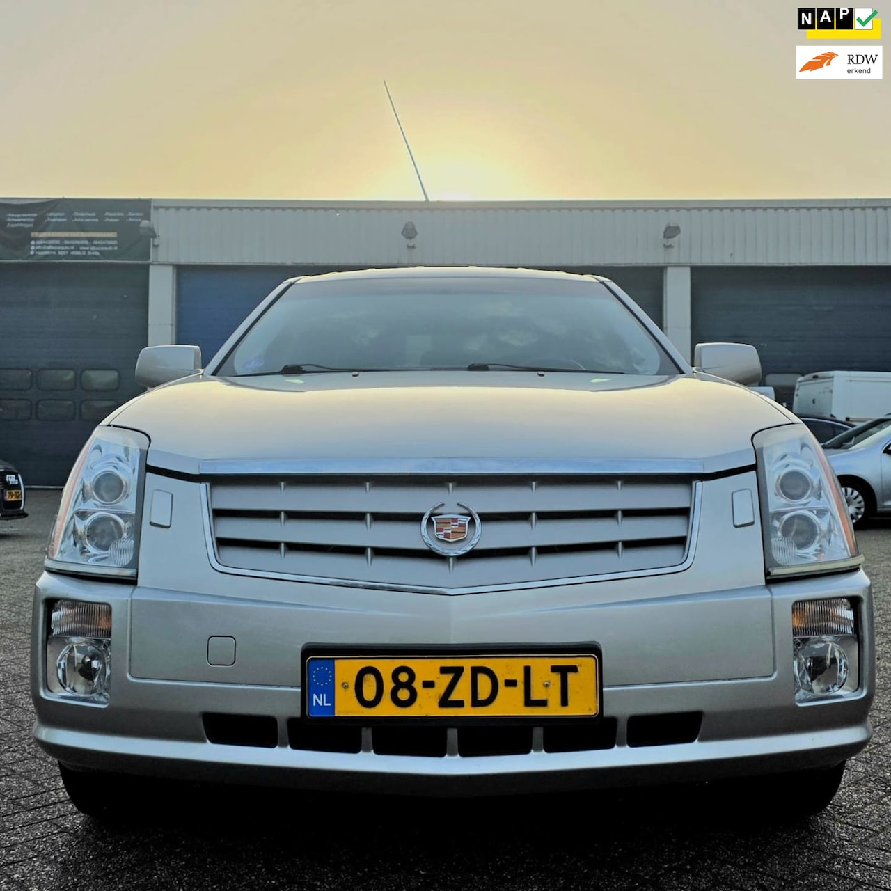 Cadillac SRX - 3.6 Elegance 2WD 3.6 Elegance 2WD - AutoWereld.nl