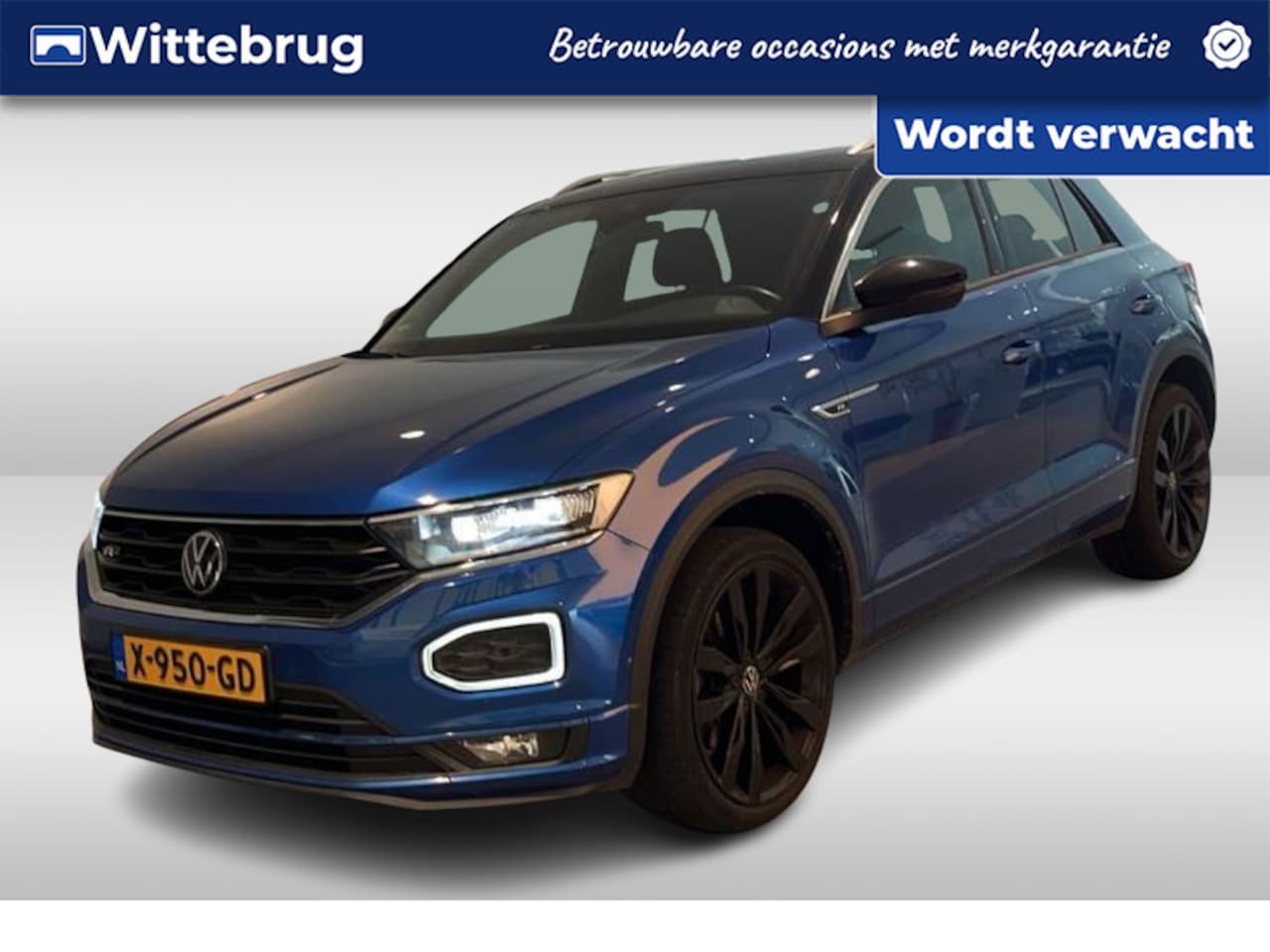 Volkswagen T-Roc - 1.5 TSI R-Line / Digitaal dashboard / Pano / Trekhaak / Camera / Parkeersensoren V+A / App - AutoWereld.nl