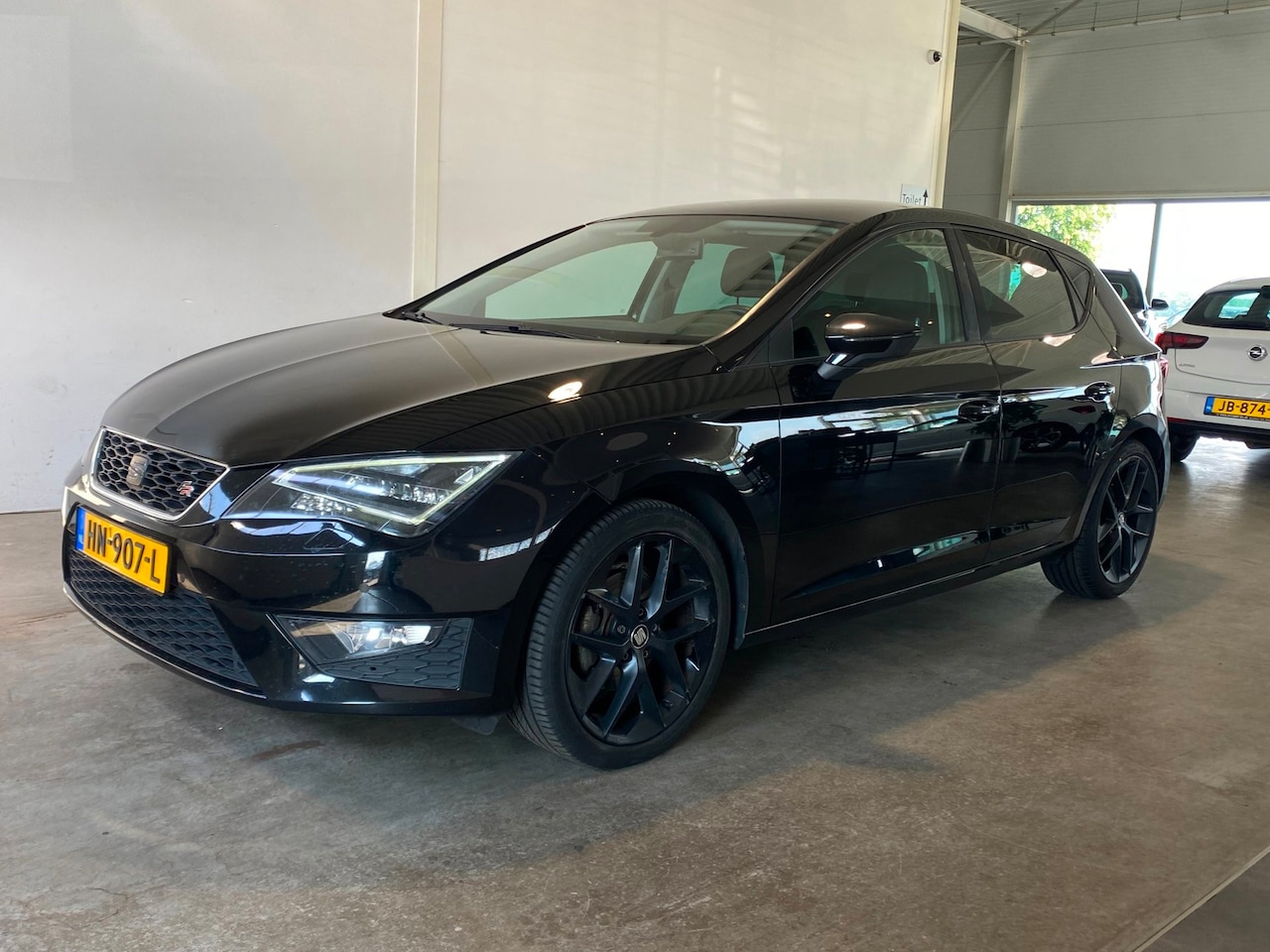 SEAT Leon - 1.4 TSI 150PK FR Navi Led 18" - AutoWereld.nl