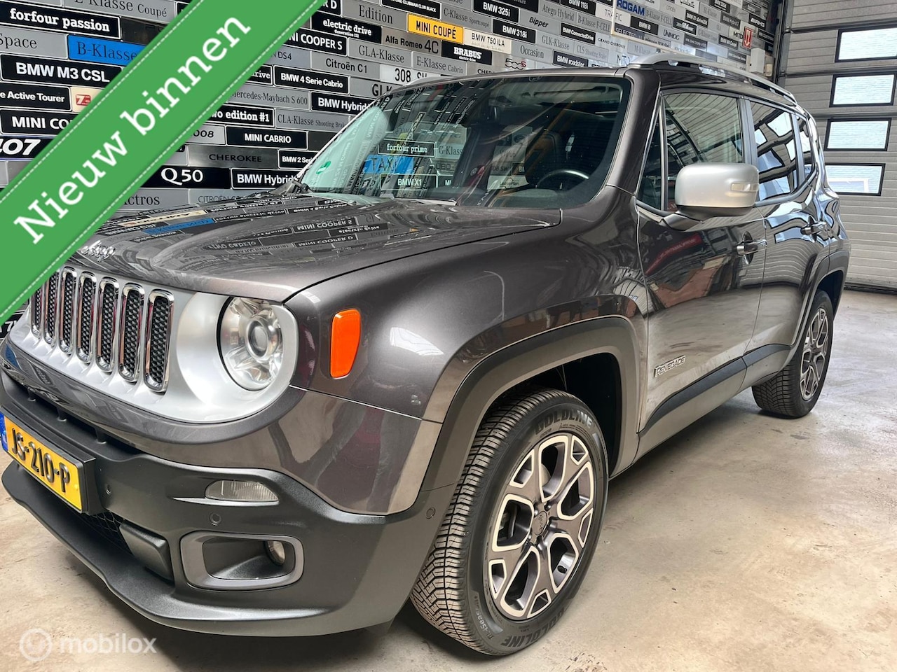 Jeep Renegade - 1.4 MultiAir Limited 4x4 Pano - AutoWereld.nl