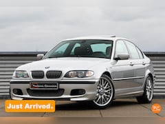 BMW 3-serie - 3er-Reihe 320i | 132.000 KM | M-Sport Package | German deliverd | Xenon