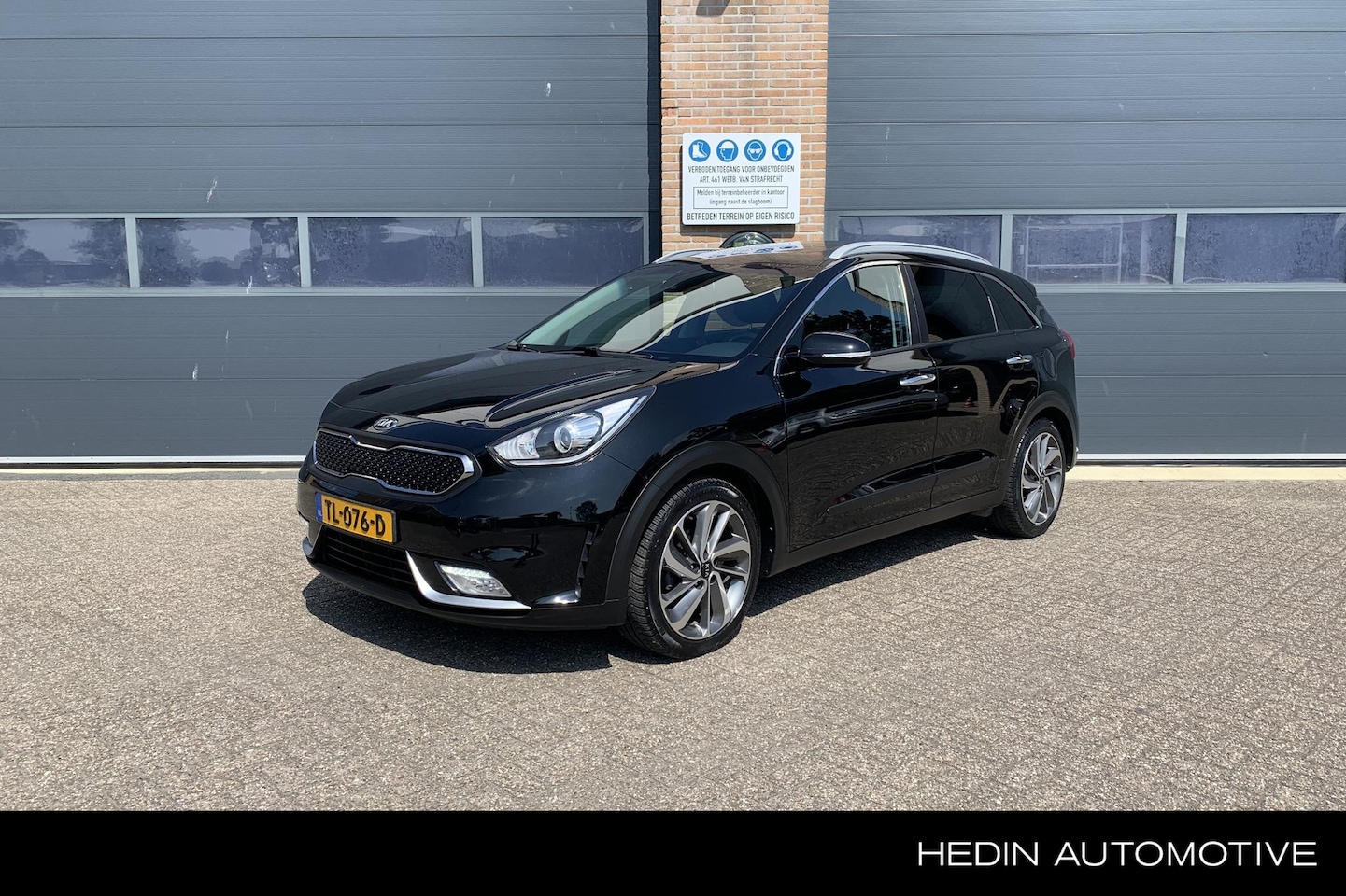 Kia Niro - 1.6 GDi Hybrid Design Edition Trekhaak | Schuif/-Kanteldak | 18 Inch Lichtmetalen Velgen | - AutoWereld.nl