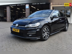 Volkswagen Golf - 1.5 TSI Highline Business R