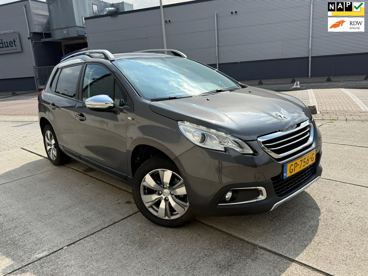 Peugeot 2008 - 1.2 PureTech Style AUTOMAAT NAVI AIRCO APK 2027 - AutoWereld.nl