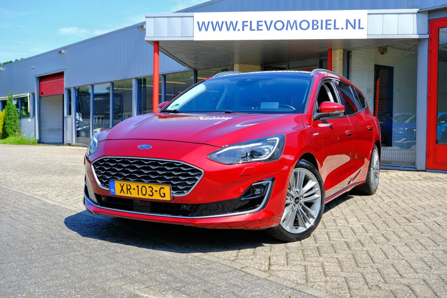 Ford Focus Wagon - 1.5 150pk EcoBoost Vignale Aut. Pano|Leder|B&O|HUD|Cam|LMV|Enz! - AutoWereld.nl