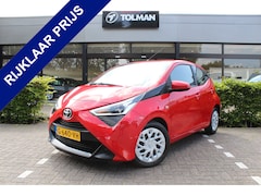 Toyota Aygo - 1.0 VVT-i x-play | Rijklaar | Apple/Andriod | Airco | Camera | All-season | Dealer onderho