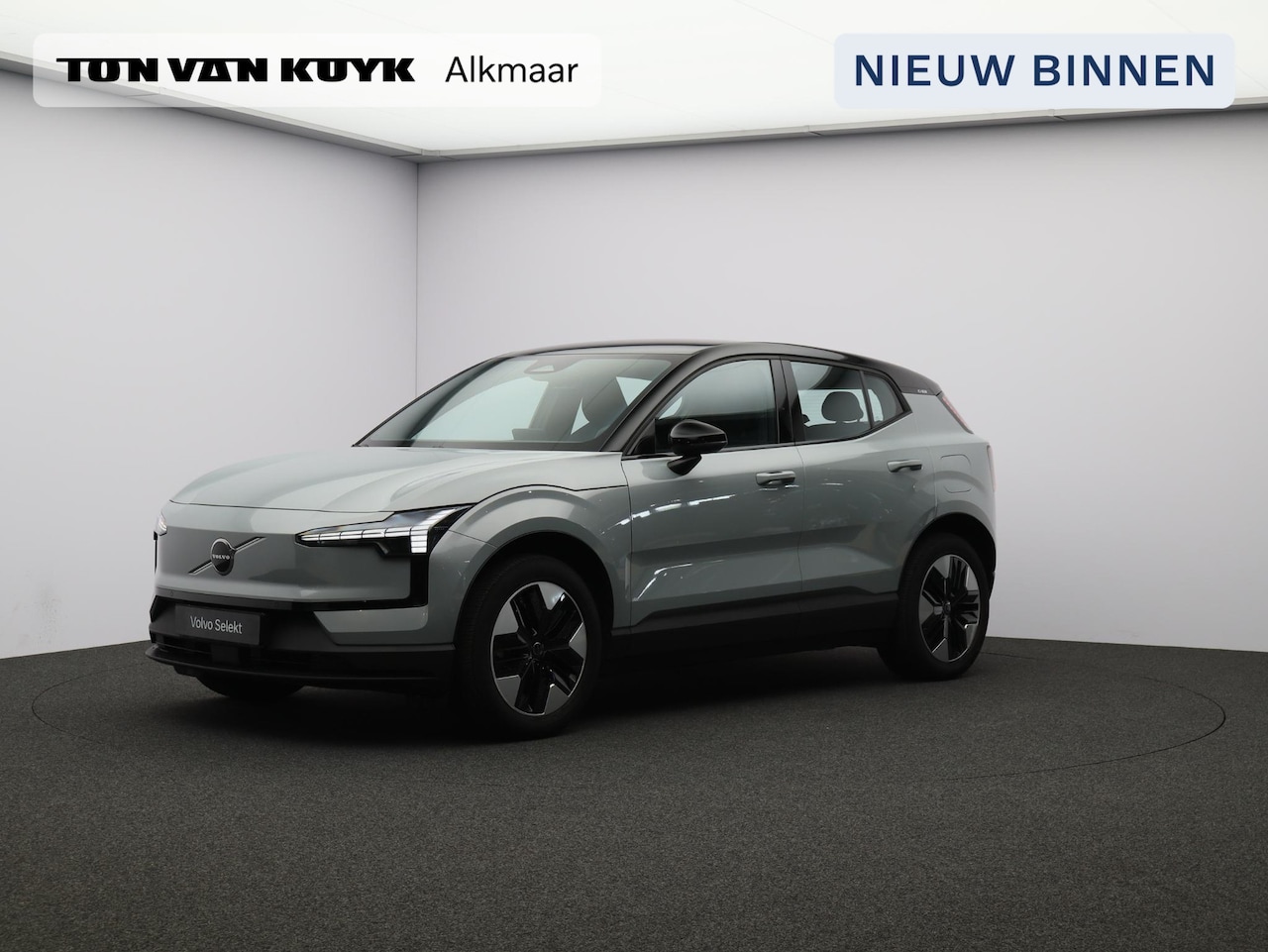 Volvo EX30 - Single Motor Plus 51 kWh stoelverwarming / stuurverwarming - AutoWereld.nl
