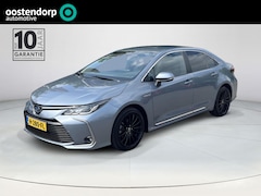 Toyota Corolla - 1.8 Hybrid First Edition | Trekhaak | Navigatie | Apple CarPlay/Android auto | Achteruitri