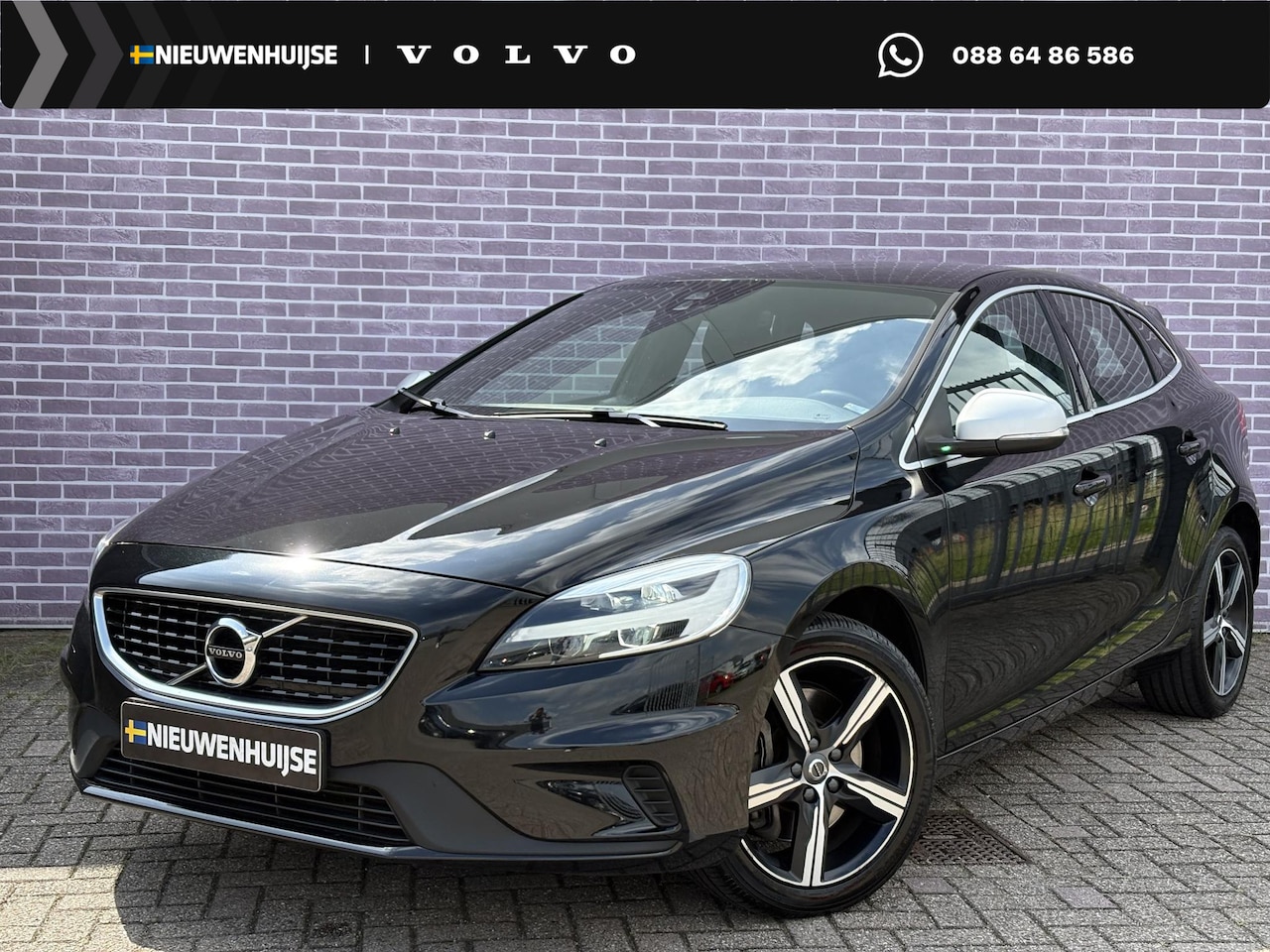 Volvo V40 - 2.0 T4 Business Sport | Automaat | Stoelverwarming | Parkeersensoren | High Performance Au - AutoWereld.nl