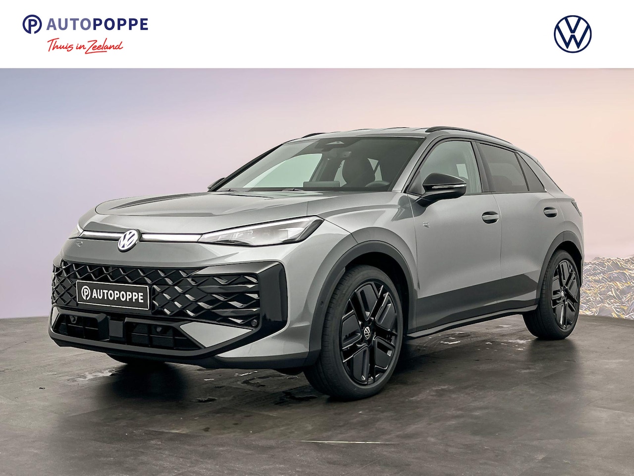 Volkswagen T-Roc - 1.5 eTsi R-Line First Edition 1.5 eTsi R-Line First Edition - AutoWereld.nl