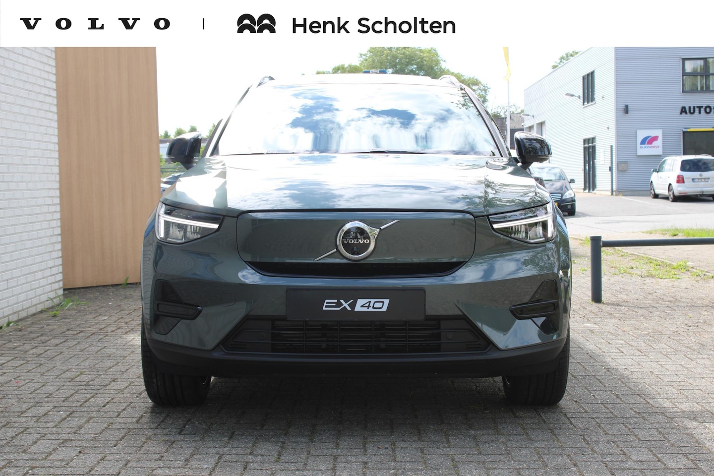 Volvo EX40 - Single Motor Extended Range Ultra Europa 82 kWh 20-Inch 5-Spaaks Black Diamond Cut lichtme - AutoWereld.nl