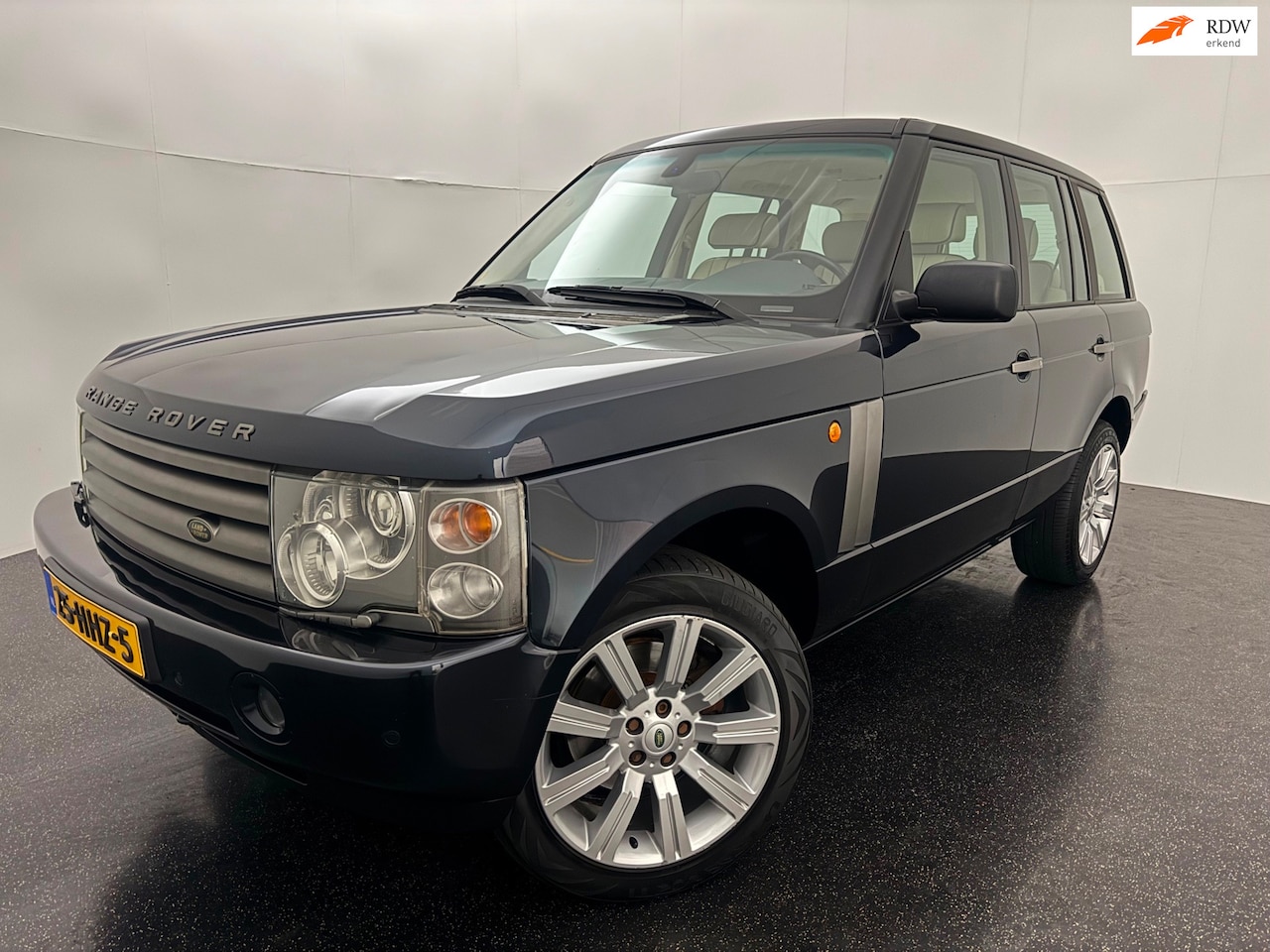 Land Rover Range Rover - 4.4 V8 HSE 4.4 V8 HSE - AutoWereld.nl
