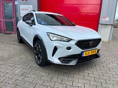 CUPRA Formentor - 1.4 TSI 265pk e-Hybrid Automaat / Plug in Hybrid SOH 94% / wegklapbare trekhaak / 19” / St