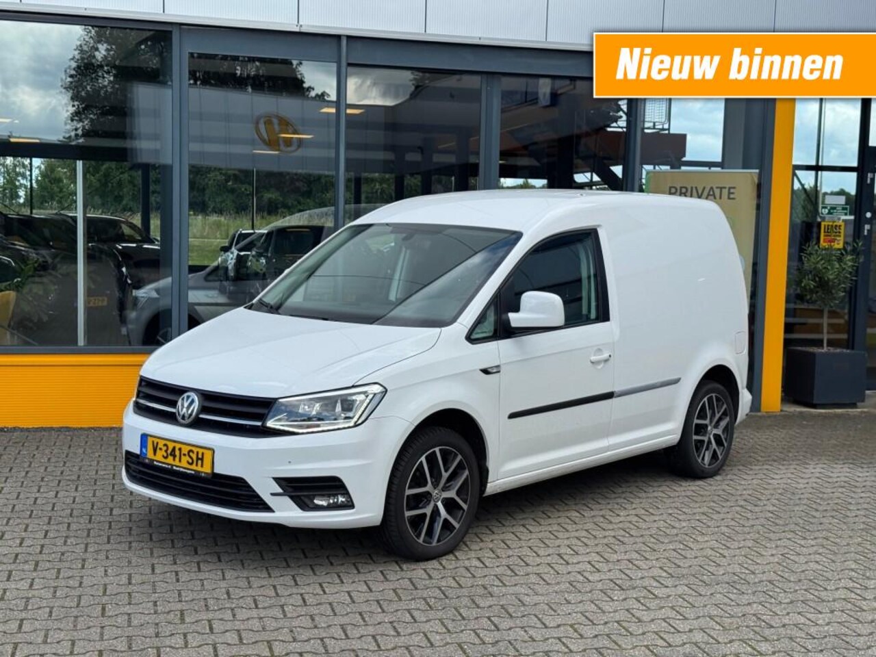 Volkswagen Caddy - 2.0 TDI L1H1 Excl. Ed. - Adaptive - camera - carplay - AutoWereld.nl