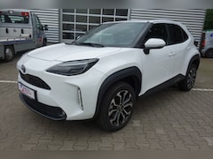 Toyota Yaris - 1.5 HYBRID DYNAMIC, Navi, Winterpakket, Parkeersensoren