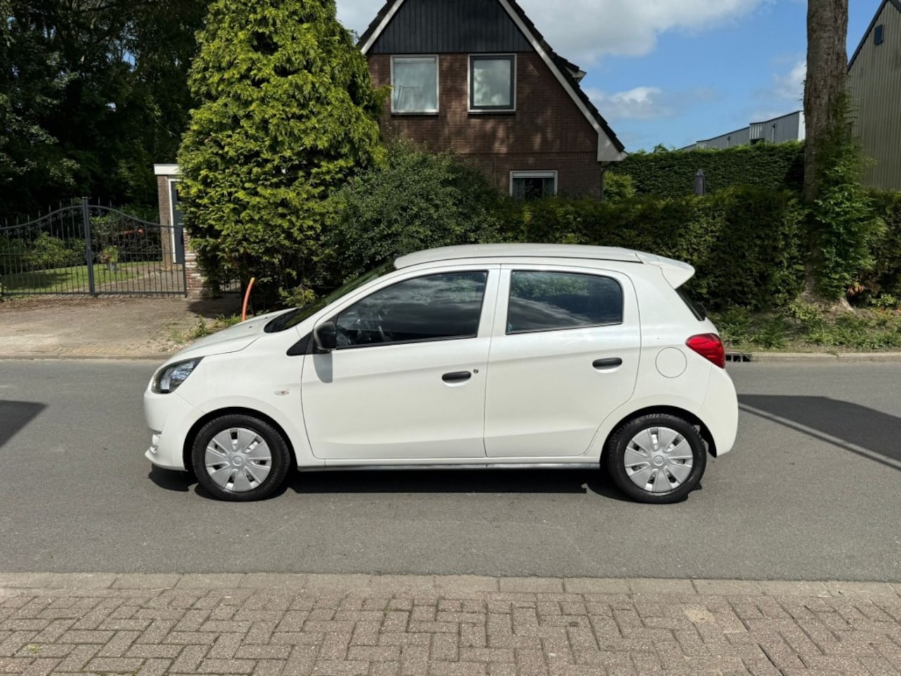 Mitsubishi Space Star - 1.0 Inform*airco*incl.garantie* - AutoWereld.nl