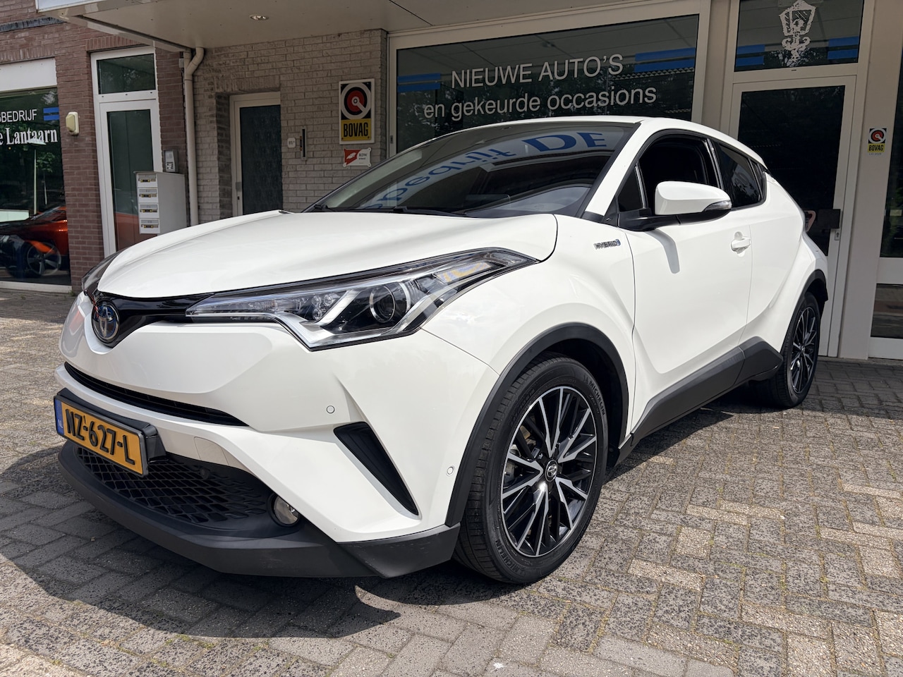 Toyota C-HR - 1.8 Hybrid Executive 1.8 Hybrid Executive - AutoWereld.nl