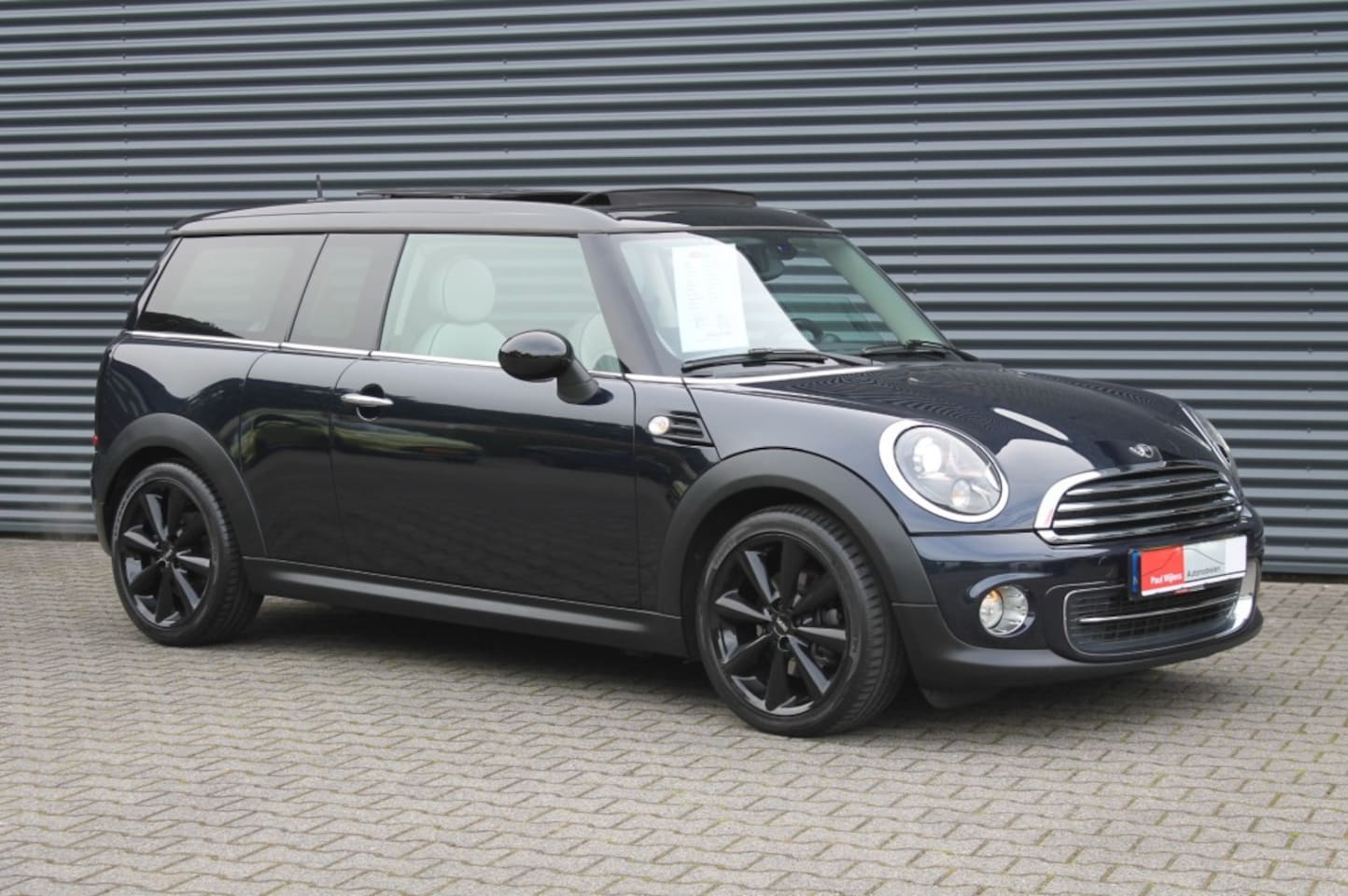 MINI Clubman - Cooper 1.6 Chili Uitvoering  PANORAMADAK - TREKHAAK - AutoWereld.nl