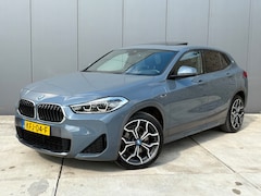 BMW X2 - XDrive25e High Executive M-Sport | 19' LMV | Head-Up | Lederen Bekleding | Memory | Panora