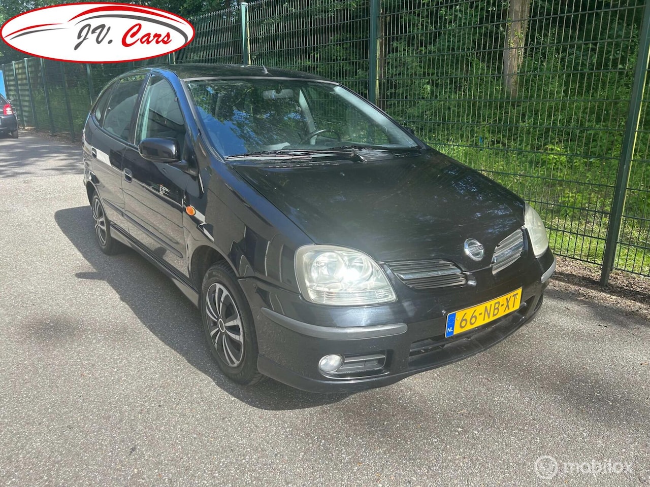 Nissan Almera Tino - 1.8 Tekna AUTOMAAT NAV AIRCO - AutoWereld.nl