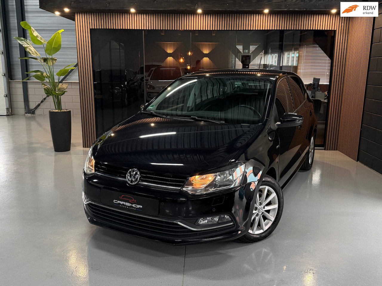 Volkswagen Polo - 1.2 TSI LOUNGE EDITION! CRUISE/PDC/AIRCO - AutoWereld.nl