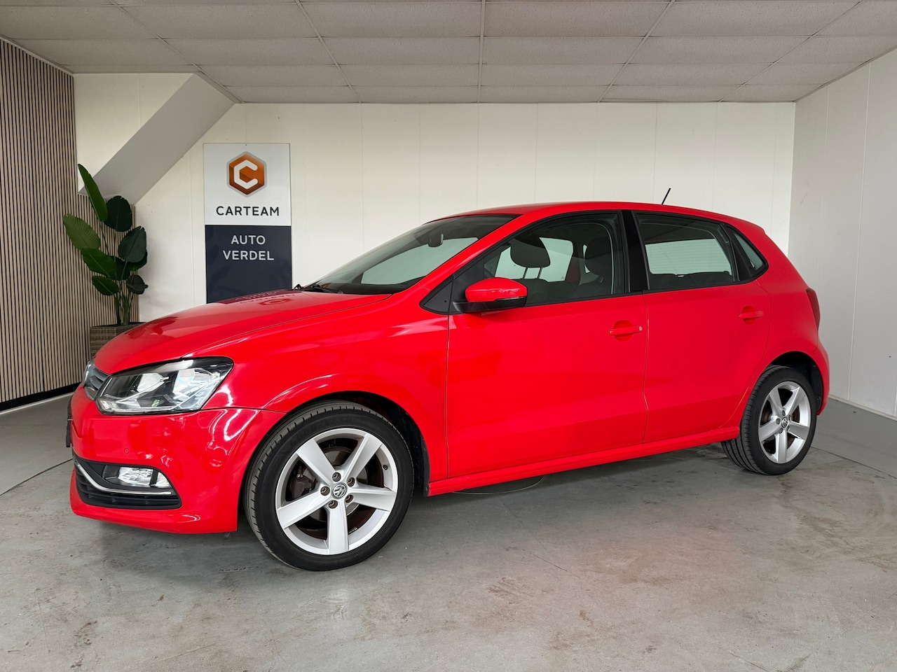 Volkswagen Polo - 1.2 TSI Highline Airco, LMV - AutoWereld.nl
