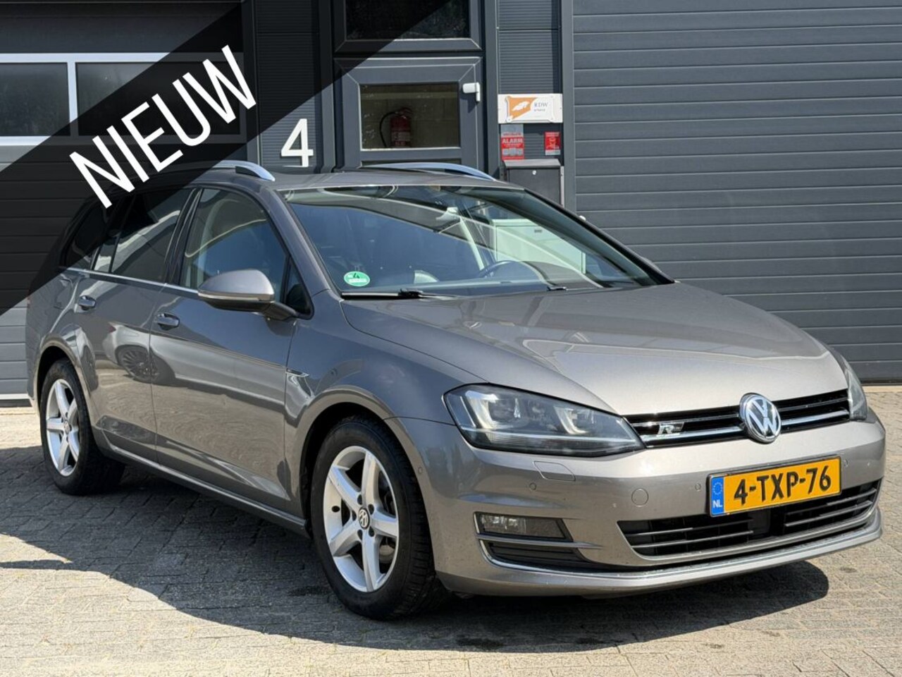 Volkswagen Golf Variant - 1.6 TDI Highline 1.6 TDI Highline - AutoWereld.nl