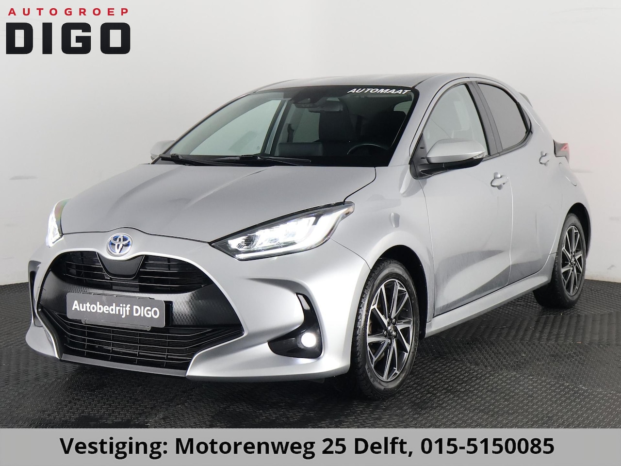 Toyota Yaris - 1.5 HYBRID DYNAMIC SILVERLINE GARANTIE TOT 9-2031 CARPLAY NAVIGATIE .CAMERA. ADAPTIEVE CRU - AutoWereld.nl