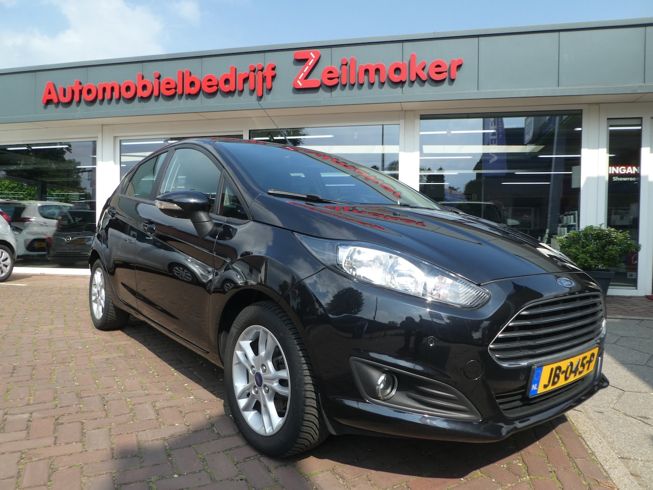 Ford Fiesta - 1.0 EcoBoost Titanium X Airco, Voorruit + Stoel verwarming, LM velgen, PDC V+A, - AutoWereld.nl
