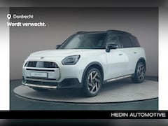 MINI Countryman - 2.0 S ALL4 Favoured 218 pk | Pakket M plus | Trekhaak | Panoramadak | Comfort Access | Stu