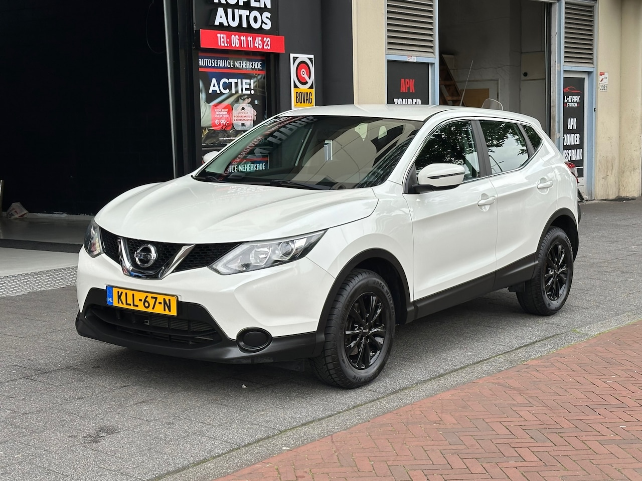 Nissan Qashqai - 1.2 Tekna Airco PDC - AutoWereld.nl