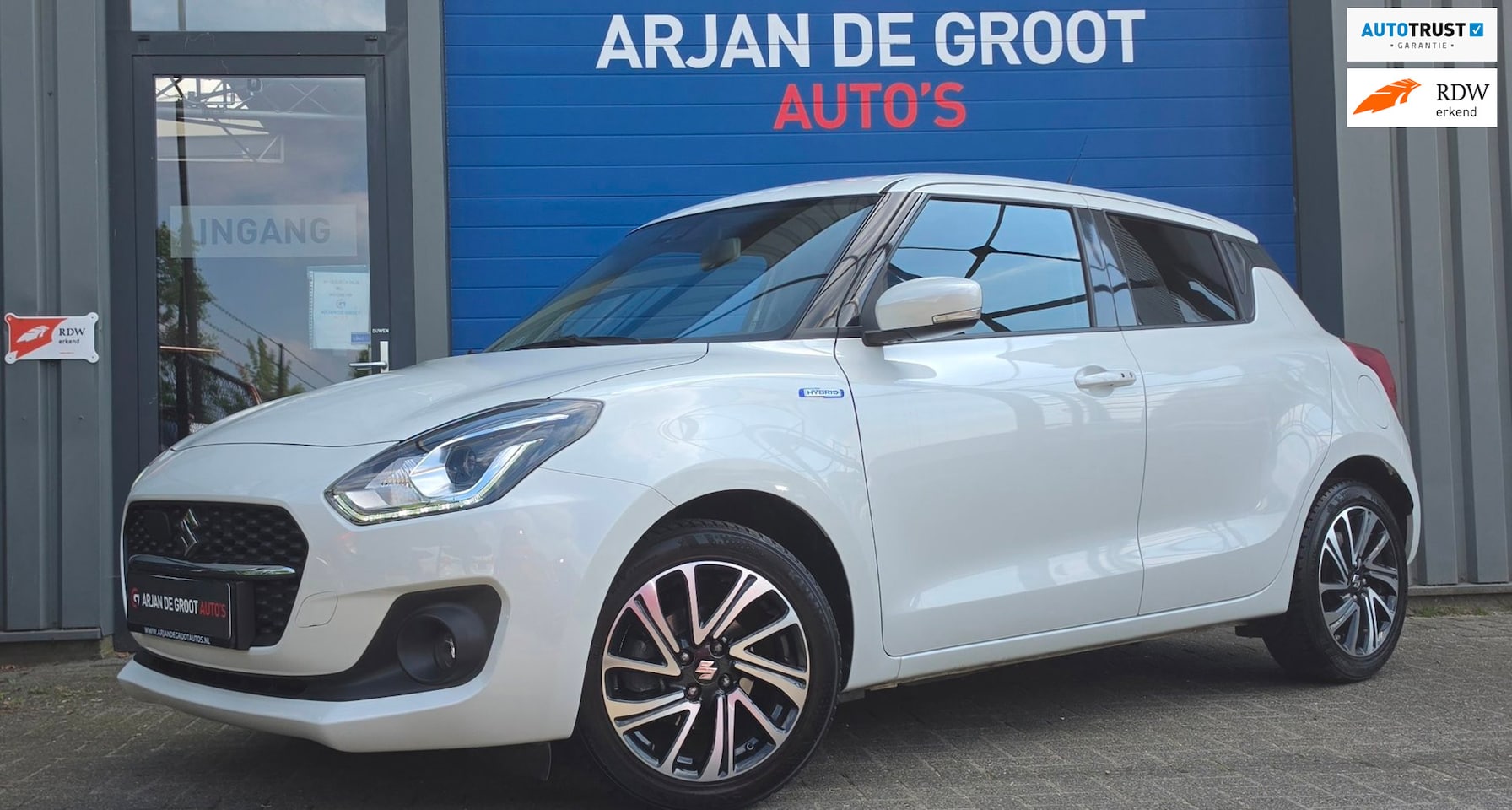 Suzuki Swift - 1.2 83PK Full options! Acc Clima Dealer OH Keyless Carplay Camera - AutoWereld.nl