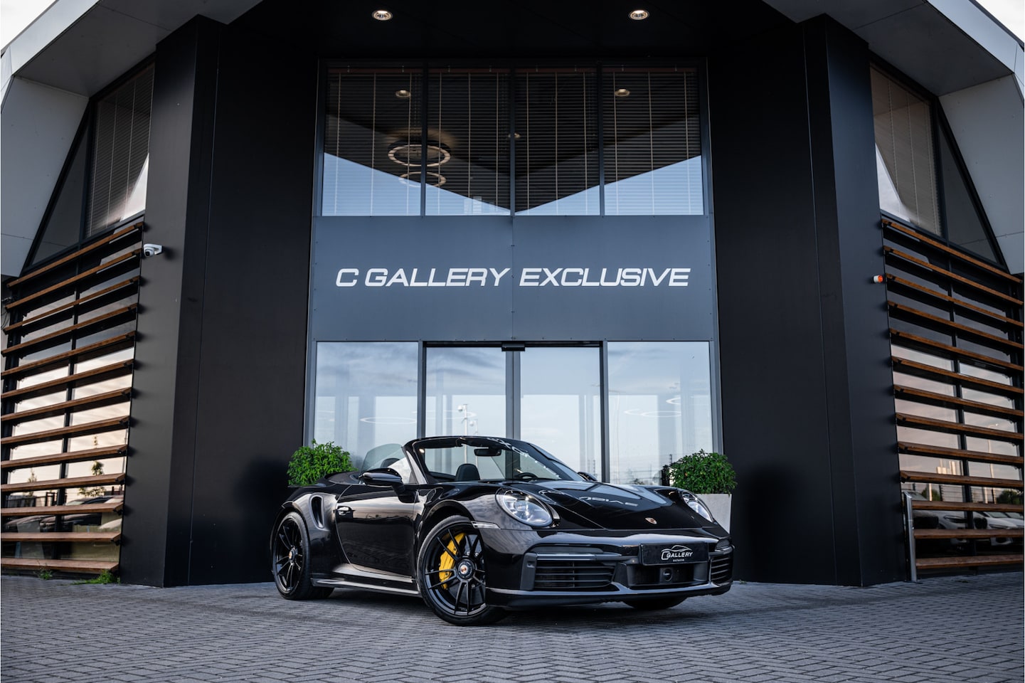 Porsche 911 Cabrio - 3.8 Turbo S - Sport Chrono + | Stoelkoeling | Bose | Memory - AutoWereld.nl