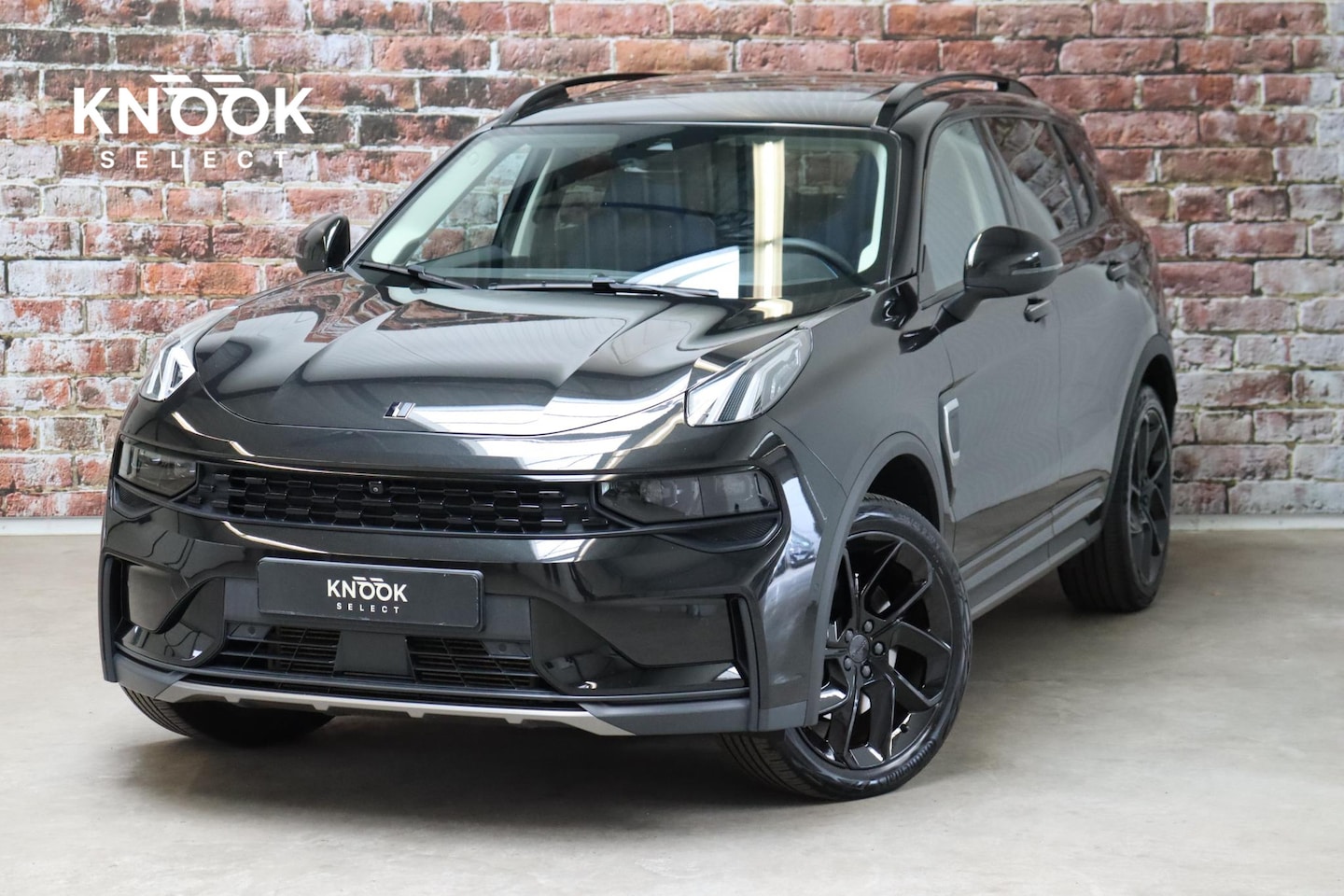 Lynk & Co 01 - Black Edition Automaat 1.5 / Virtual Cockpit / Panoramadak / Adaptieve Cruise Control / 20 - AutoWereld.nl