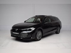 Volkswagen Passat Variant - 1.5 eHybrid Elegance PANORAMADAK / 360CAMERA / LEER / HEAD-UP / BTW / IQ-LIGHT / SFEERVERL