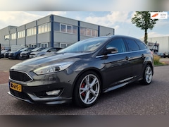 Ford Focus Wagon - 1.5 TDCI Titanium AUT NAVI PSENSOR CRUISE 2 X SLEUTELS