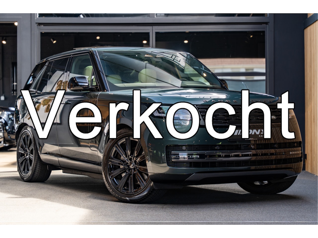 Land Rover Range Rover - P460e 22 inch Pano Meridian 3.0 P460e 22 inch PHEV Belgravian - AutoWereld.nl