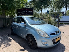 Hyundai i20 - 1.4i DynamicVersion 5Drs Airco Elec-ram