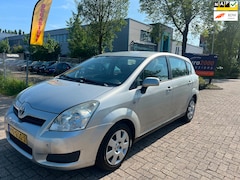 Toyota Verso - 1.6 VVT-i Terra - AIRCO - CRUISE - TREKHAAK