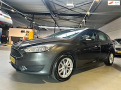 Ford Focus - 1.0 Trend Edition/Dealer onderhouden/Apk nieuw bij aflevering
