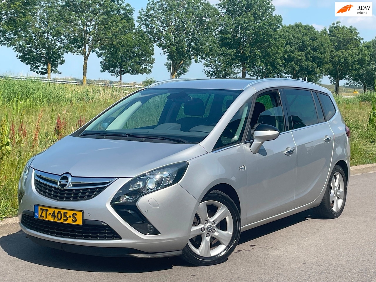 Opel Zafira Tourer - 1.4 Turbo Cosmo 7 Zitter Airco Navigatie Fietsendrager - AutoWereld.nl