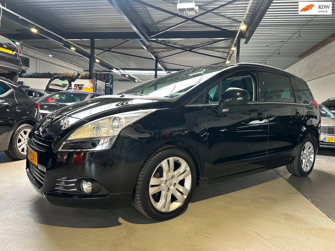 Peugeot 5008 - 1.6 THP GT 7persoons/Panoramak/Alles werkend/Apk nieuw bij aflevering - AutoWereld.nl