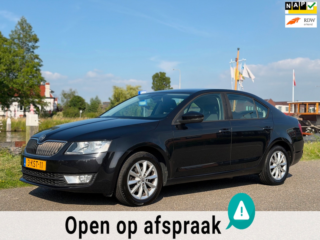 Skoda Octavia - 1.2 TSI Greentech EXPORT HANDEL CRUISE CLIMA TREKHAAK - AutoWereld.nl