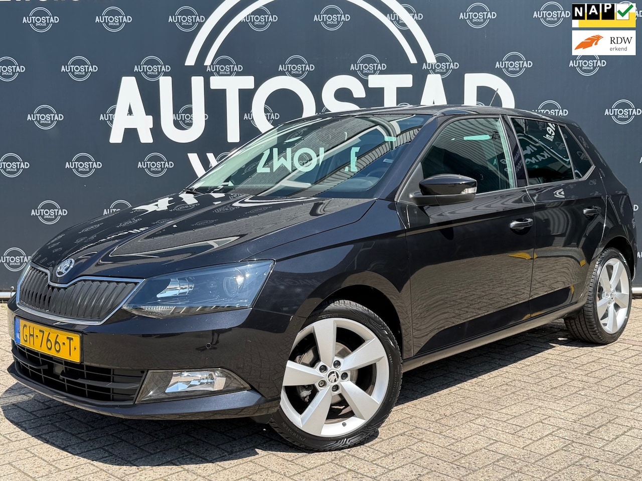 Skoda Fabia - 1.2 TSI First Edition Style NL-Auto / 2e Eigenaar / NAP / APK / Airco / Stoelverwarming - AutoWereld.nl