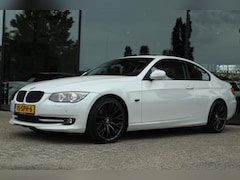 BMW 3-serie Coupé - 320I BUSINESS LINE M-SPORT | SCHUIFDAK | XENON | HARMAN/KARDON | KEY-LESS | LEDER | NAVI |