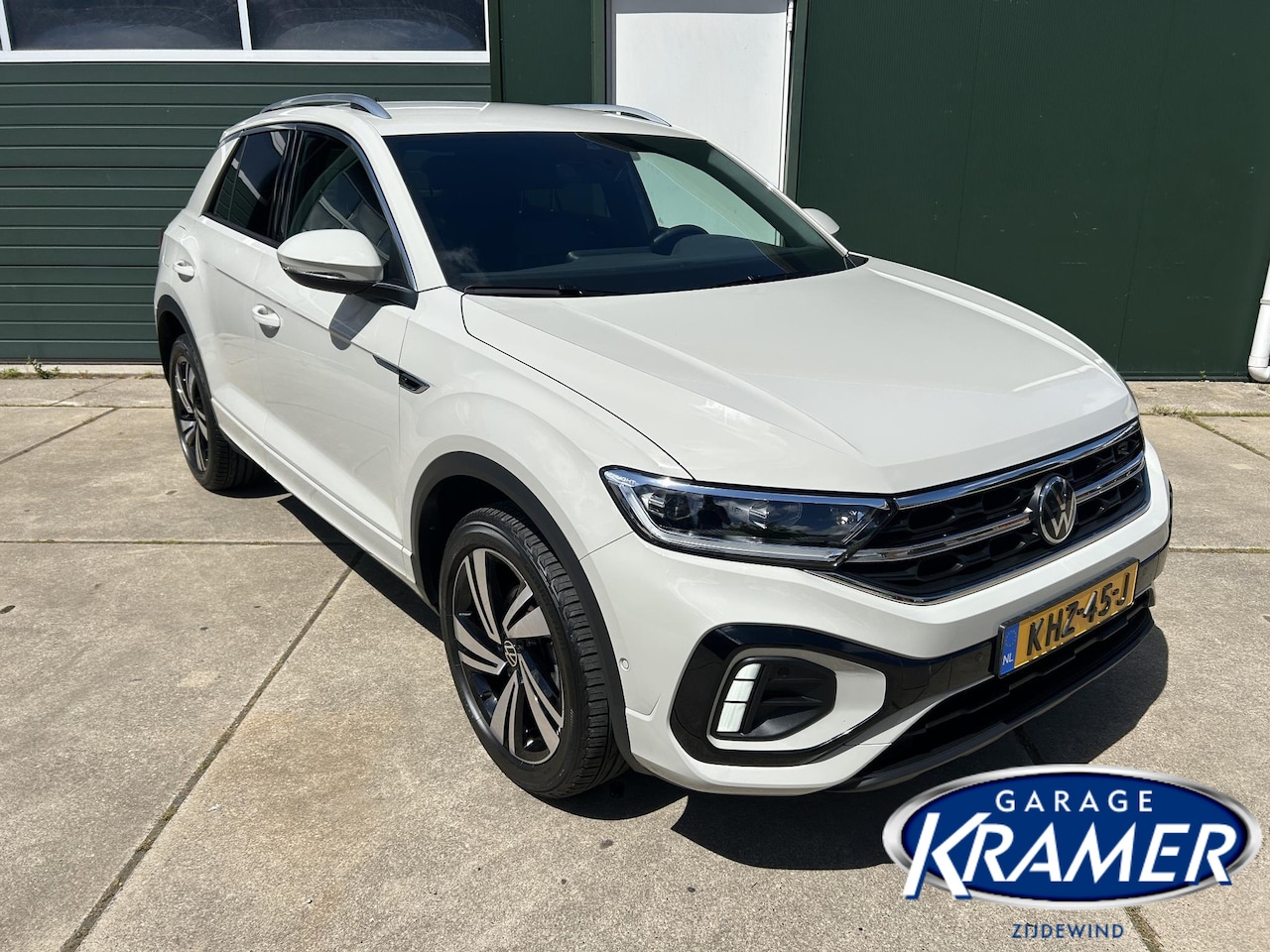 Volkswagen T-Roc - 1.5 TSI R-Line Business 1.5 TSI R-Line Business - AutoWereld.nl