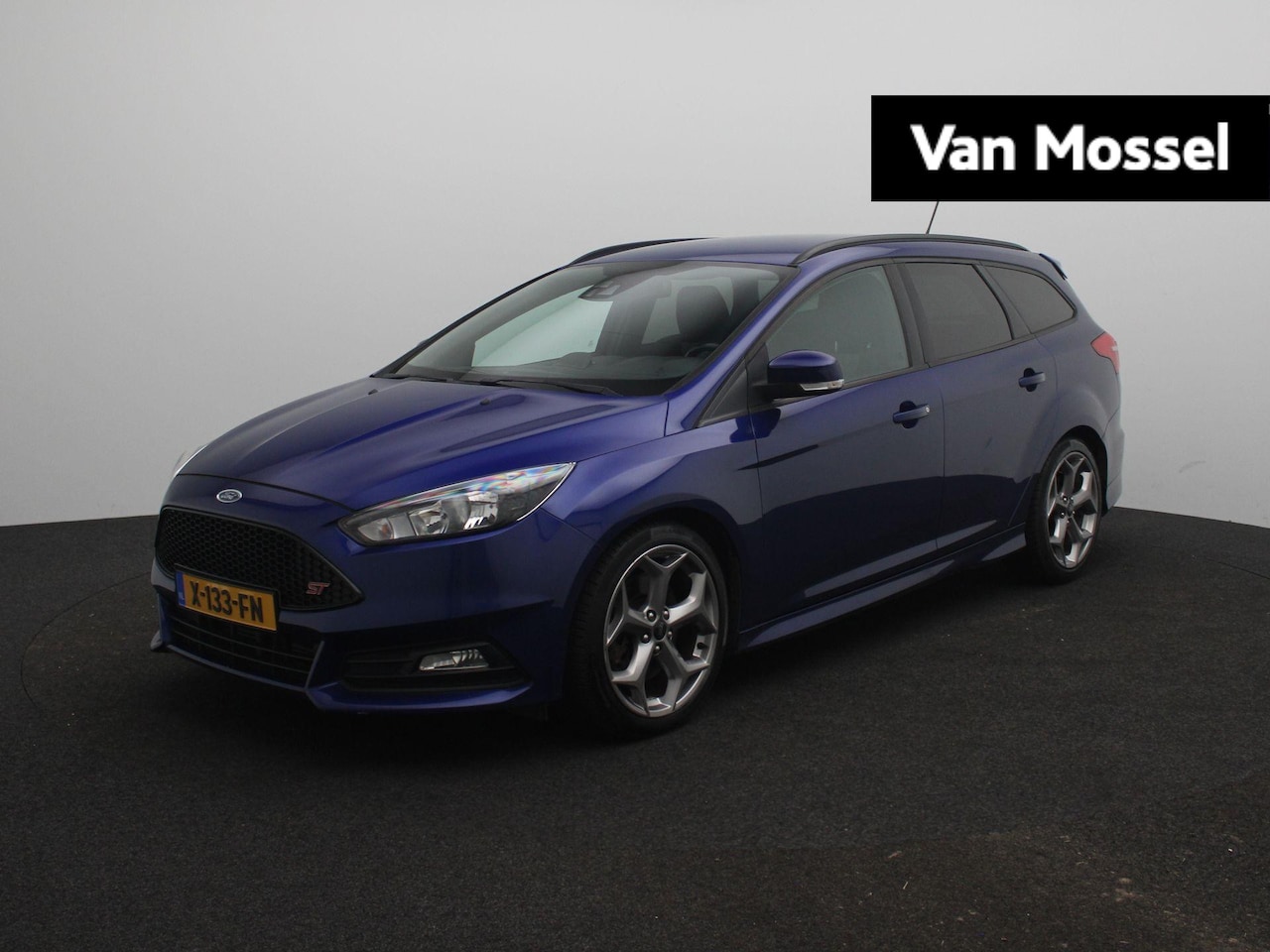Ford Focus Wagon - 2.0 ST | 250 PK | Sportstoelen | Navigatie | Stoelverwarming | - AutoWereld.nl