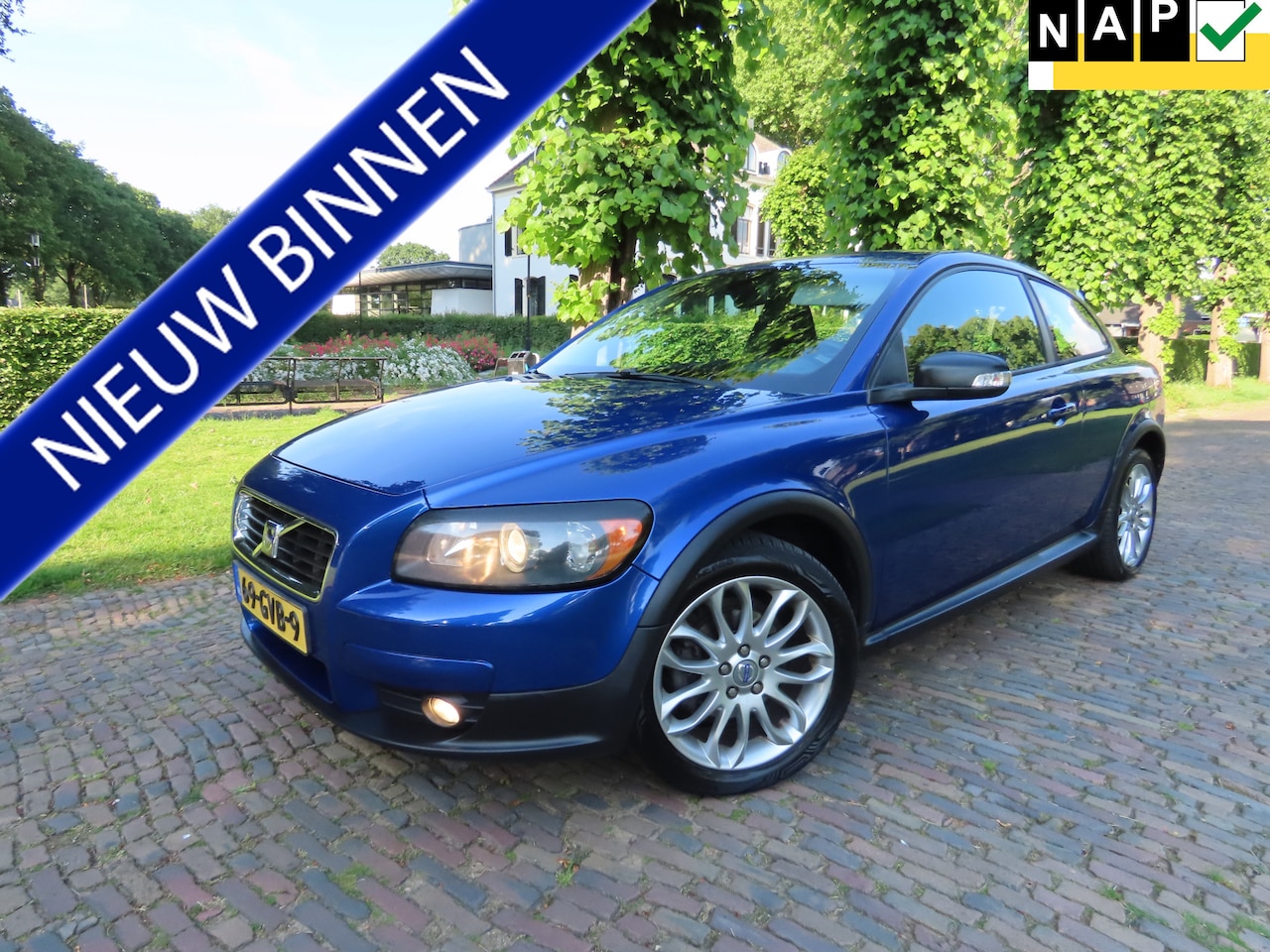Volvo C30 - 1.8 Sport Ecc Cruisecontrol Isofix Xenon Lm Velgen Trekhaak ***Nette Auto*** - AutoWereld.nl